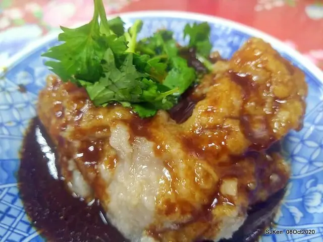 (萬華北捷龍山寺站周邊美食)二訪「蘇家肉圓油粿」--- 招牌手工油粿、肉粽與肉羹，74年古早味道道迷人。