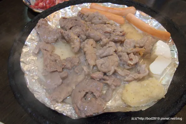 【台北萬華】大味王－非常便宜的火烤兩吃吃到飽只要１９９，食材不少，肉類選擇也多！大口吃肉好地方