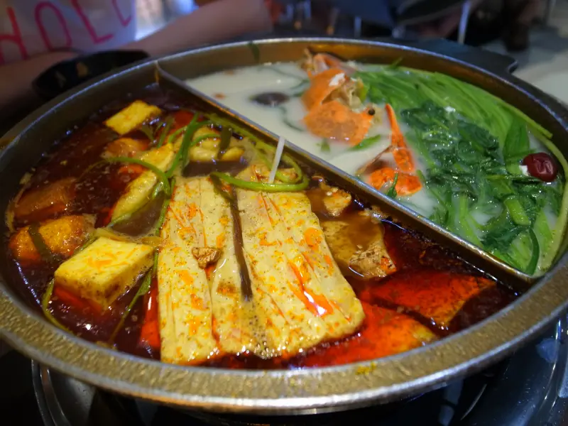 吃麻辣鍋前先吃花雕雞？好滿足好划算!!!瘋麻辣頂級鴛鴦麻辣火鍋              