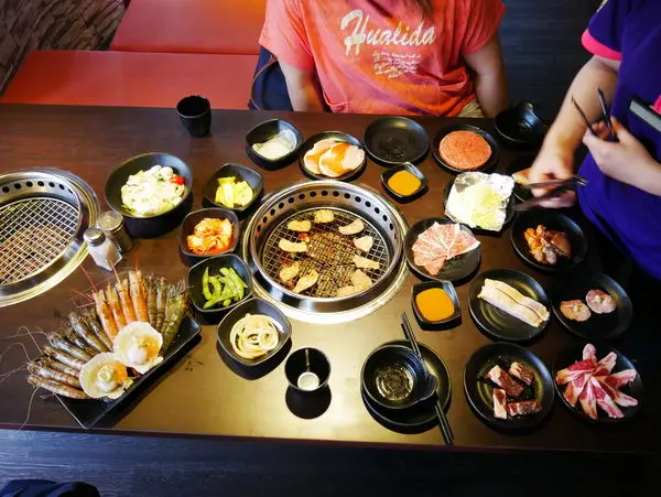 【我!就厲害(西門珍饌店)】西門町人氣燒烤店 / 燒肉吃到飽 / 適合朋友聚餐