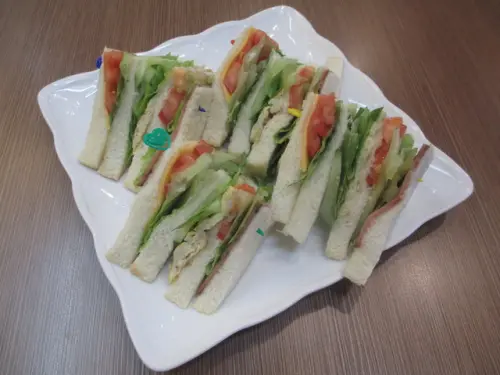 萬華區咖啡【得意咖啡茶飲Daily coffee & tea】東園店~好姐妹聚餐聊天的好地方 平價輕食/鬆餅/咖啡/茶飲