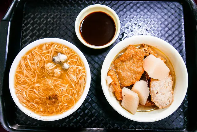 【台北捷運美食】【龍山寺站美食】亞東甜不辣