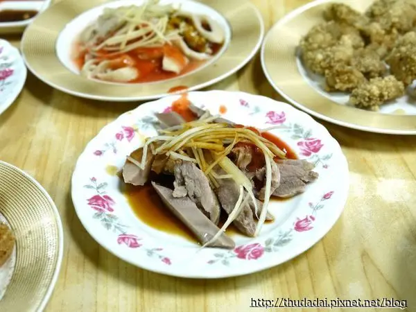 [兩攤食記] 台北萬華－老艋舺鹹粥店、正老牌魷魚平