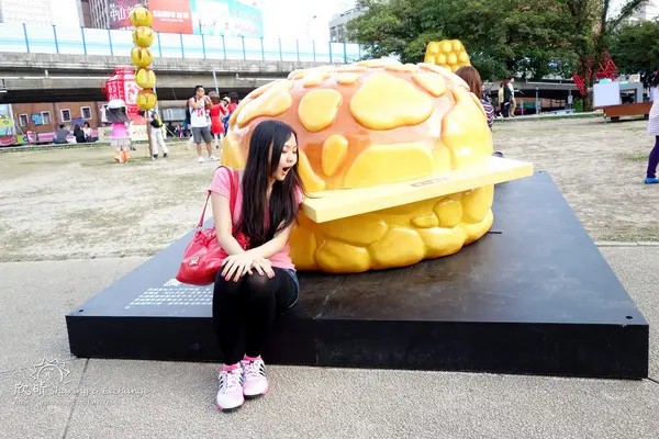 遊。華山文創香港周+現在一餐一口包子就飽了！+法式野餐電影院Vive La Vie!        
      