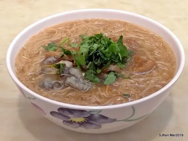 (台北捷運文湖線內湖站周邊美食)「台西港大腸麵線」--- 用餐環境潔淨，美味平價又飽足! 