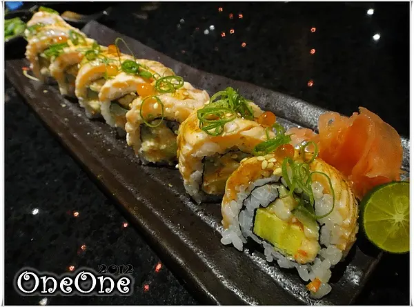 ❤時尚夜店風日式料理❥ 鱗漁場。內湖店 《燒物//鍋物//活物//日式創意料理》