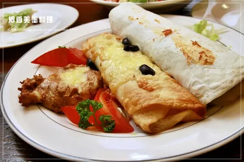 【台北】鄉香美墨餐廳。玲瑯滿目的菜單讓你挑不完