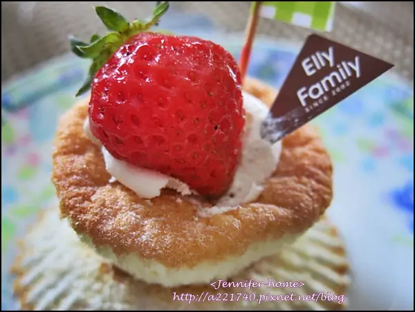 [美食的體驗] 艾立蛋糕有草莓的誘惑!!