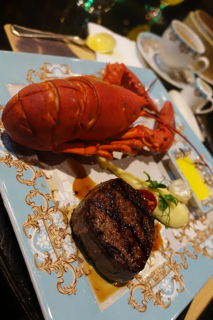 (胖樺食記)活龍蝦+頂級碳烤牛排吃到飽「雲軒西餐廳La Rotisseire」/君品酒店6F推薦頂級美食/台北車站/晶站美食/肉食者天堂/海陸雙饗值得存錢一訪