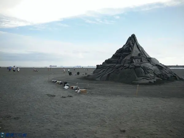 【遊記】高雄旗津_2018旗津黑沙玩藝節@看創意沙雕 吃旗津美食 騎雙輪追風 現在就出發