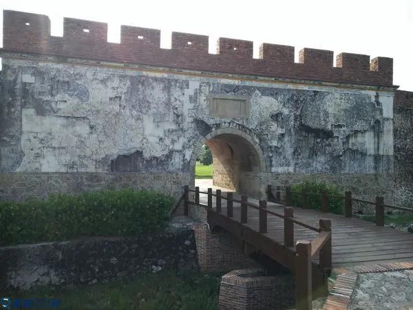 【遊記】高雄左營_鳳山縣舊城東門(鳳儀門)@體會著歷史的痕跡 感受著時代的不斷演進