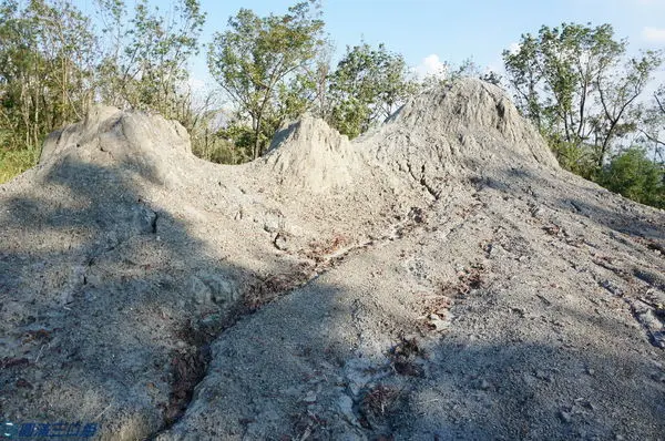 【遊記】高雄燕巢_烏山頂泥火山自然保留區@別怕~這泥火山是相當和藹可親的