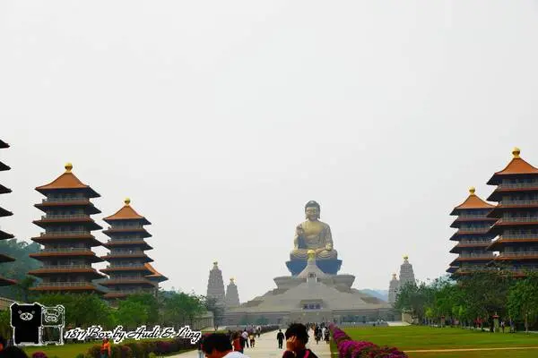 【高雄。大樹】佛陀紀念館。世界最高銅構坐佛。佛光大佛