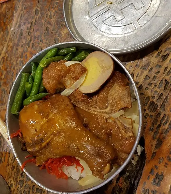 一二三到台灣，台灣有個阿里山，來吃鐵路御便當