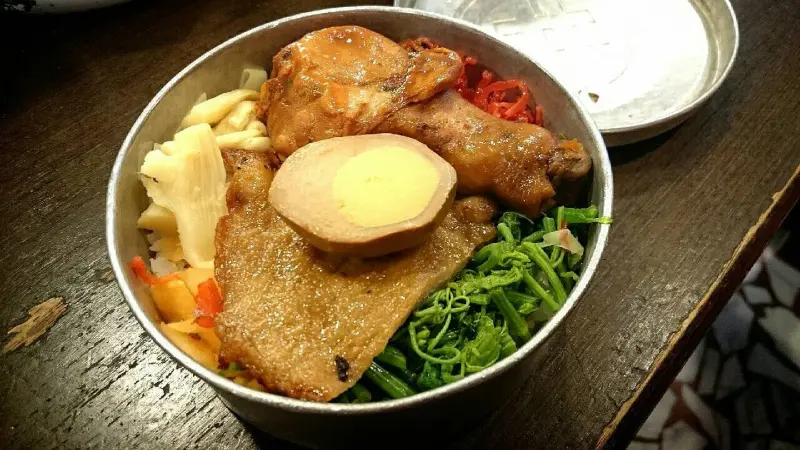 幾乎都在坐車但還是要知名景點一次衝，清境+阿里山奮起湖