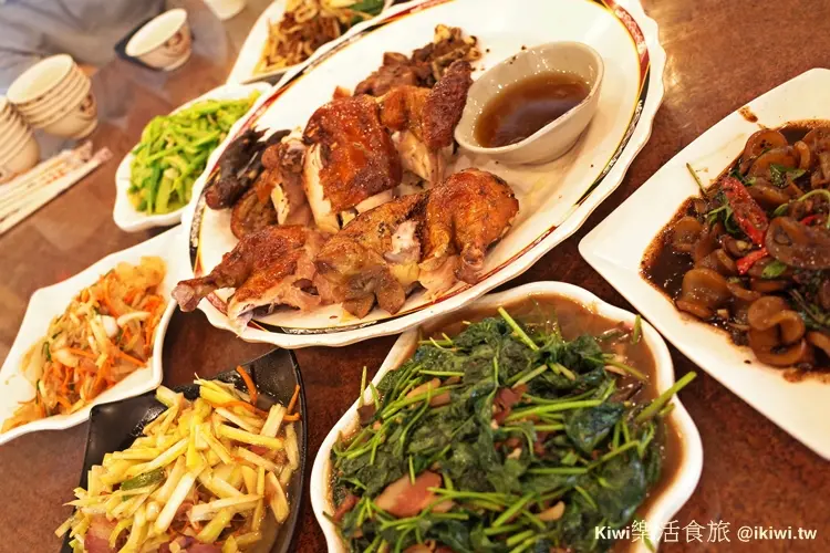 嘉義美食｜中埔台灣古早味甕窯雞P.K.和甕仔雞創始老店(阿里山公路上)