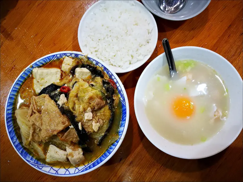 [嘉義美食] 林聰明沙鍋魚頭 嘉義文化路夜市美食 來嘉義推薦必吃美食 喜歡還可以宅配回家自己煮