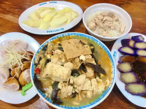 嘉義美食/文化路夜市 林聰明砂鍋魚頭 涼菜 砂鍋菜必點