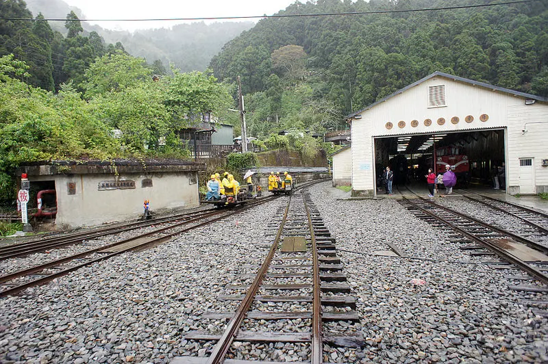 嘉義奮起湖愛玉伯ㄟ厝+雅湖山莊鐵路便當