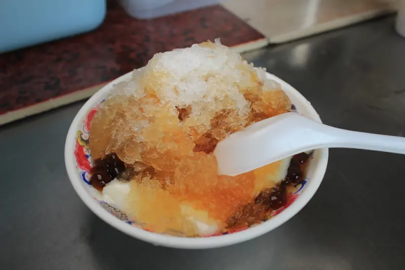 【嘉義美食】梅山粉圓冰.楊桃汁(1964年創立)，在地人推薦的古早味清爽小吃。