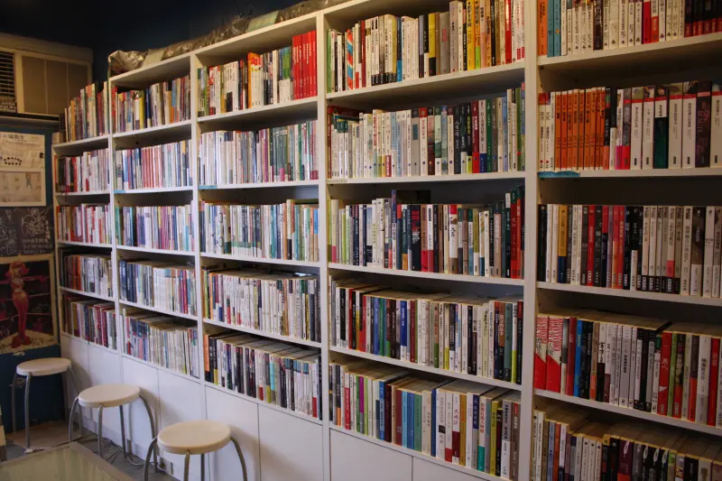 不只有書的獨立書店　淡水 ＊有河BOOK＊