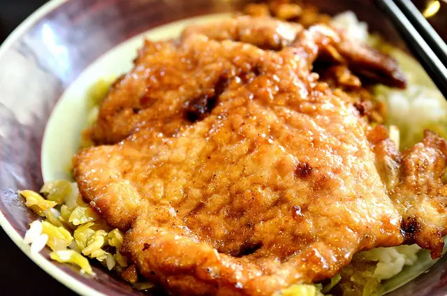 祖傳醬比排骨還搶戲ＸＤ～黑殿飯店（創始店）