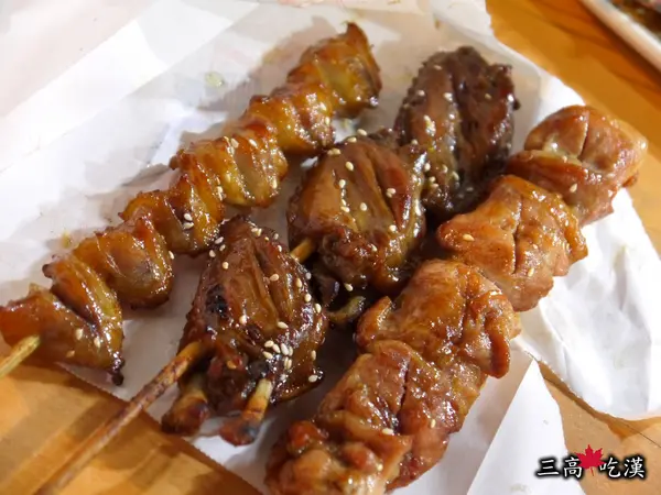 [夜市食記] 瑞豐夜市簡單吃+愛河之心夜景 (廣林炭烤、e豆讚無骨雞腳凍、烤大蝦蛤蜊生蠔)