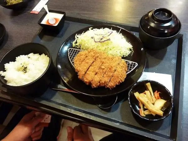 吃一塊豬排,開運一下--福勝亭(淡水店)体驗心得              