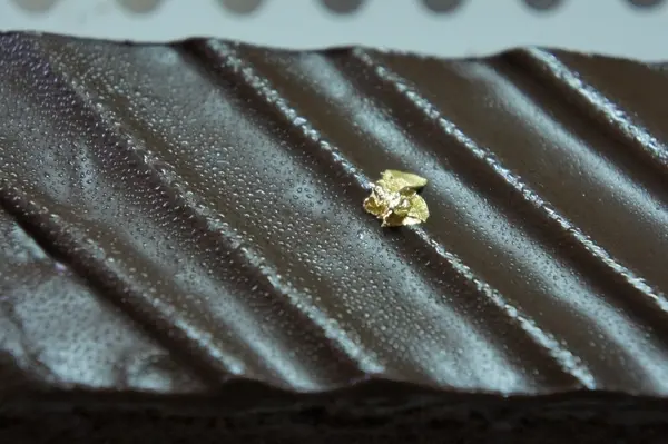 [伴手禮]團購超人氣金箔巧克力   Apostle艾波索烘焙坊