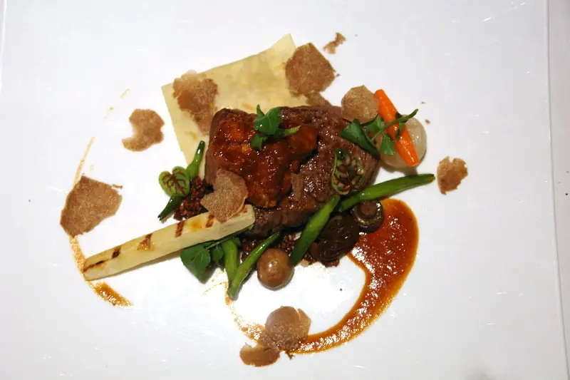 白松露豪華饗宴--高貴精品奢華--史上無敵白松露--頂級珍饈伊比利豬--一期一會--一生至少來一回--法月當代法式料理