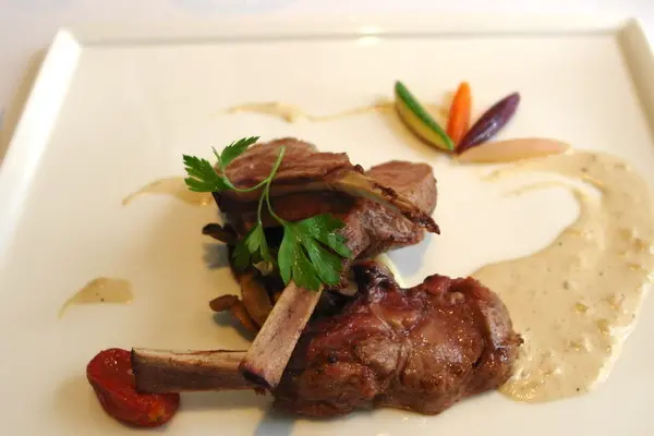 法月--簡單的午餐