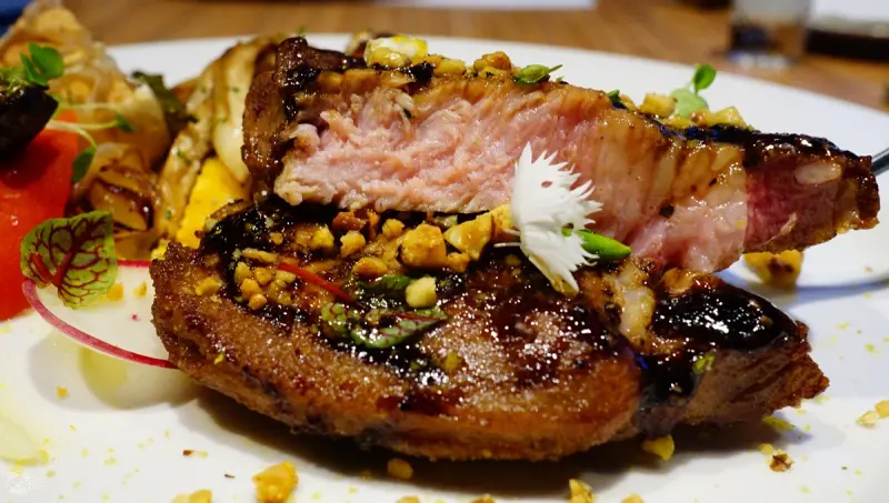 ※ 威尼斯歐法料理 ※ 情人節推薦！隱身巷弄，高CP精緻有創意歐法料理，少見盤克夏黑豬Q彈多汁好吃到爆表！【星羽是吃貨-台中南屯】