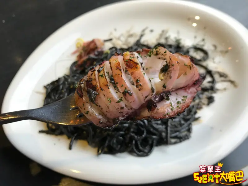 【台中南屯超人氣義式料理推薦】拼圖食庫價位，菜單大公開！拼出生活中的小確幸！台中cosco美食小吃旅遊景點推薦！