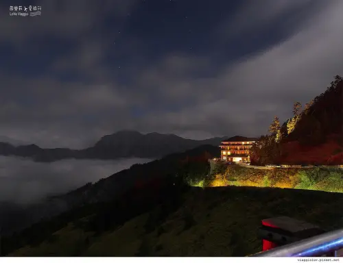 【南投 Nantou】合歡山最高海拔住宿松雪樓 夜晚在房間欣賞滿天星空 Hehuan Mountain
