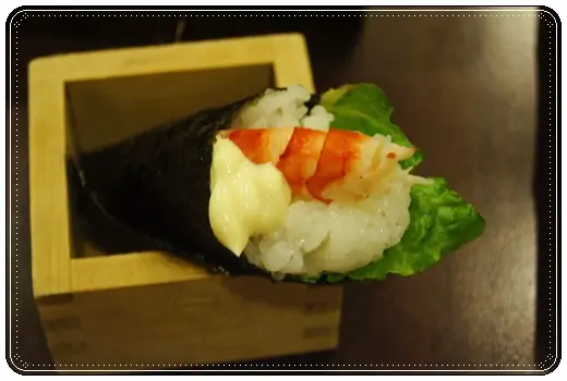 【台中日本料理推薦】分享台中道地的日本料理，精誠巷內人氣紅不讓御三家聚餐餐廳的燒烤料理讓我再度登門拜訪～