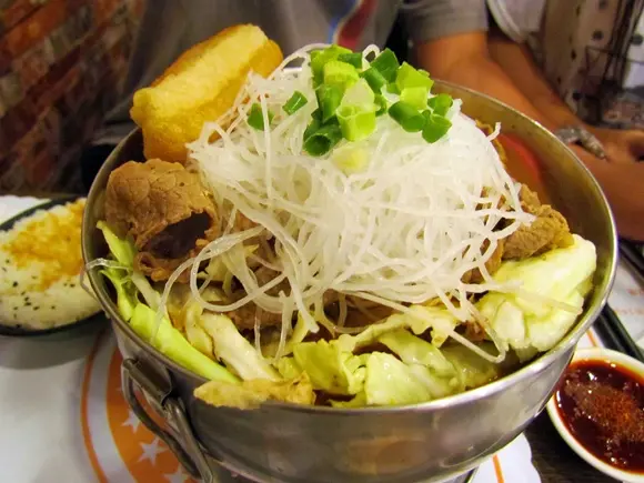 【台中平價美食】經常是客滿狀態的偈亭小火鍋