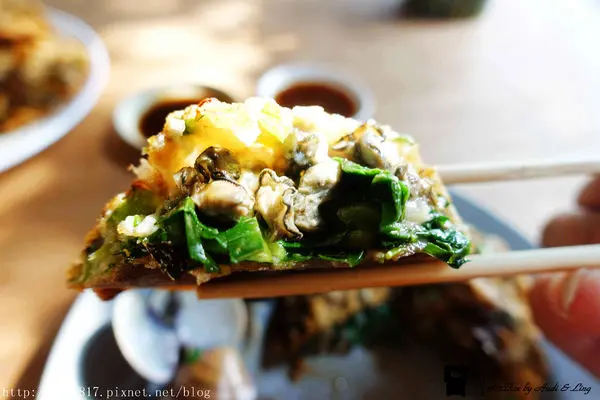 【彰化。芳苑】芳苑鄉大樹下蚵仔嗲。芳苑古早味炸粿。平價小吃。熱門排隊美食