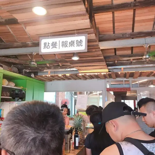 台東美食-台東熱門古早味美食榕樹下米苔目!