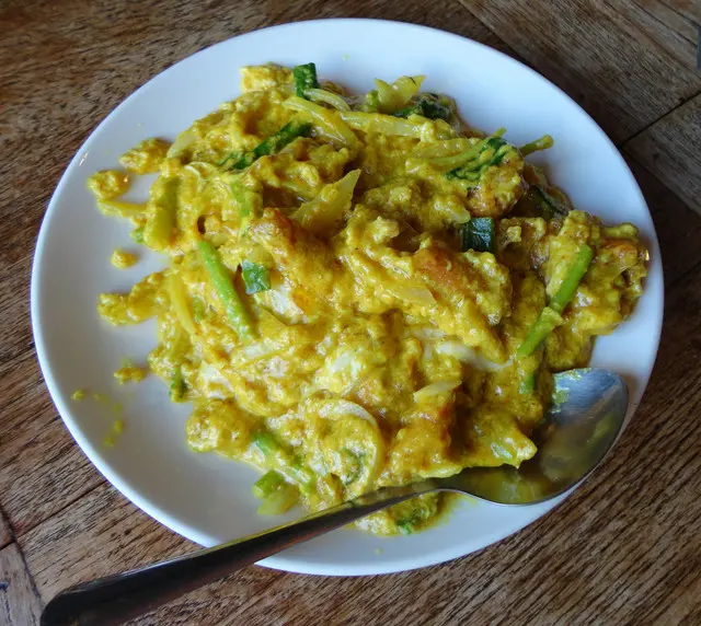 (美食~屏東)新泰城-泰雲料理~味道濃郁順口的椰汁咖哩蝦超下飯!