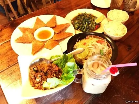 【墾丁。美食】三輪車，平價泰式料理，高CP值，無服務費，南洋料理，恆春美食，墾丁美食