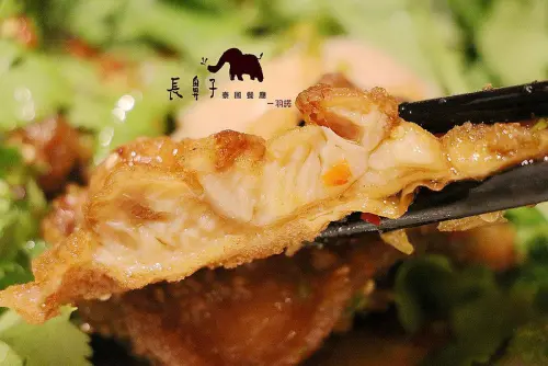 【羽諾食記】長鼻子泰國餐廳❤台式套餐式泰式料理 還有可愛大象陪你吃飯喔!!❤捷運中山站美食