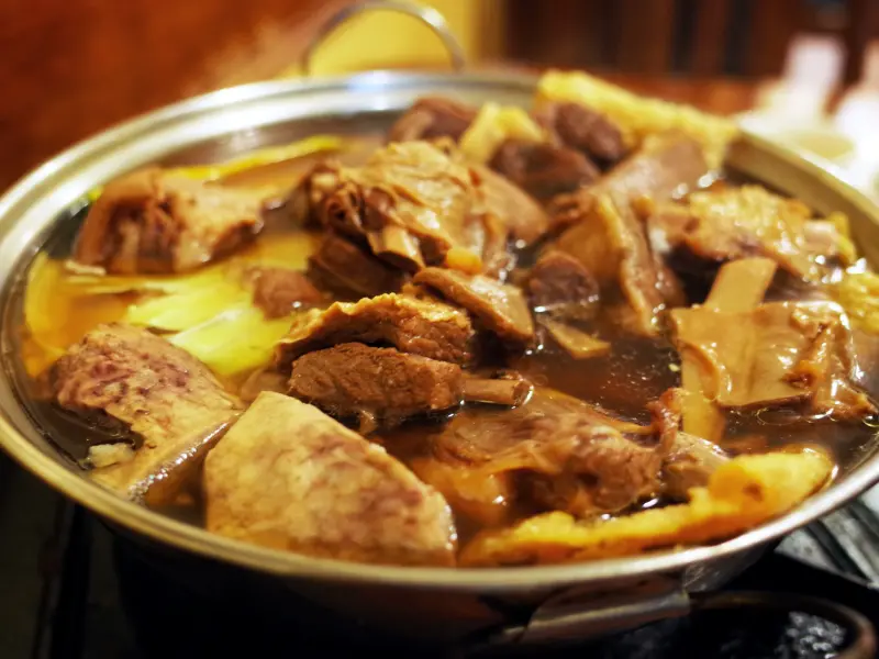 ✖ 2014屏東車城 ✖ 在地人推薦第二發！四重溪泡溫泉必吃的美味羊肉爐－－「大山羊肉爐」肉嫩湯清，特殊醬料果然回味無窮。(附菜單)