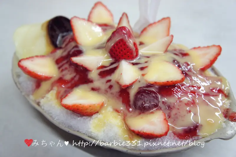 ♥吃吧~彰化♥N訪 慶新春✿草莓花綻放☆彰化木瓜牛乳大王(中華店)☆(老店、冰淇淋、必吃)