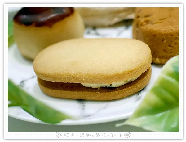 [喜餅推薦] 彰化卦山燒~客製化喜餅自由配！中西合併雙層禮盒！與眾不同的厚實糕餅好滋味！