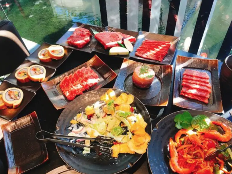 《高雄❤️鼓山》碳佐麻里 高美館旗艦店，在兩億豪宅裡吃澎派燒肉🍽