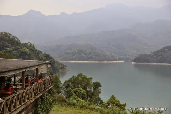 [桃園]大溪湖畔景觀餐廳～東尼咖啡TONY HOUSE        
      