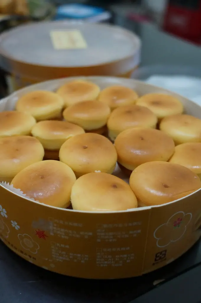 ◎網路團購◎桃園大溪，一口接一口的杏芳乳酪球