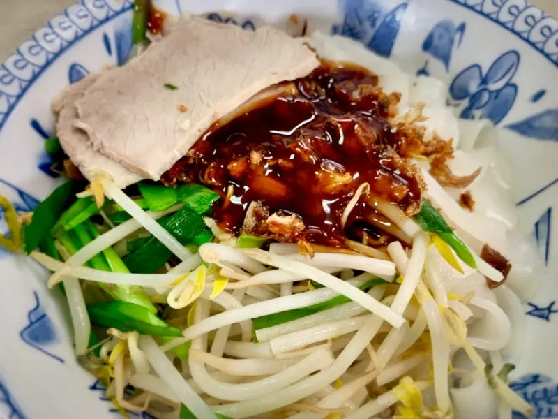 苗栗平價美食/三義金榜麵館，客人總是絡繹不絕前來朝聖的老麵館 - Ann‧榜哥‧生活事務所