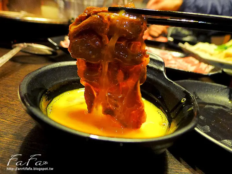 
[食記] 潮肉壽喜燒 。 便宜價格 x 肉質不錯 x 壽喜燒吃到飽
