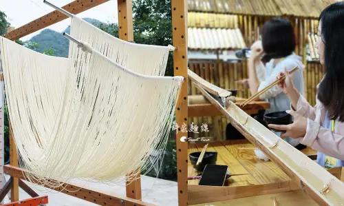 【遊記．石碇】許家麵線 - 手拉麵線體驗 / 品嚐流水麵線 / 天然無添加 ღ石碇親子景點推薦ღ